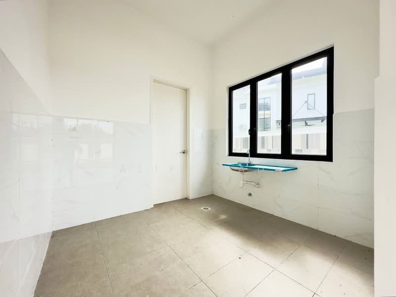 Alam Sari untuk Untuk Dijual - RM 2,300,000, Mac 2026 - Kitchen - PropertyGuru.com.my