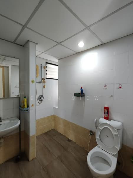 Alpine Tower untuk Untuk Dijual - RM 388,000, Mac 2026 - Bathroom - PropertyGuru.com.my