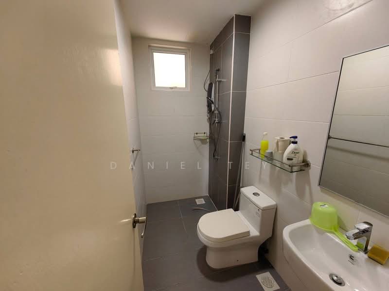 Twin Danga Residence untuk Untuk Disewa - RM 2,300 /bulan, Mac 2026 - Bathroom - PropertyGuru.com.my