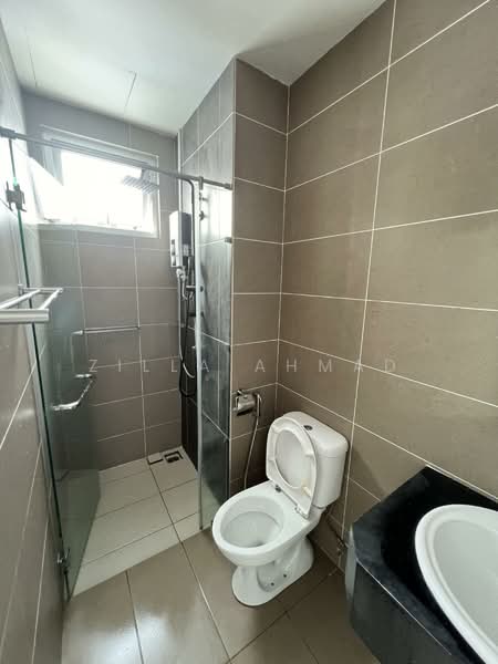 Condominium for Rent at Ceria Residences, Cyberjaya - Zilla Ahmad - Bathroom - PropertyGuru.com.my