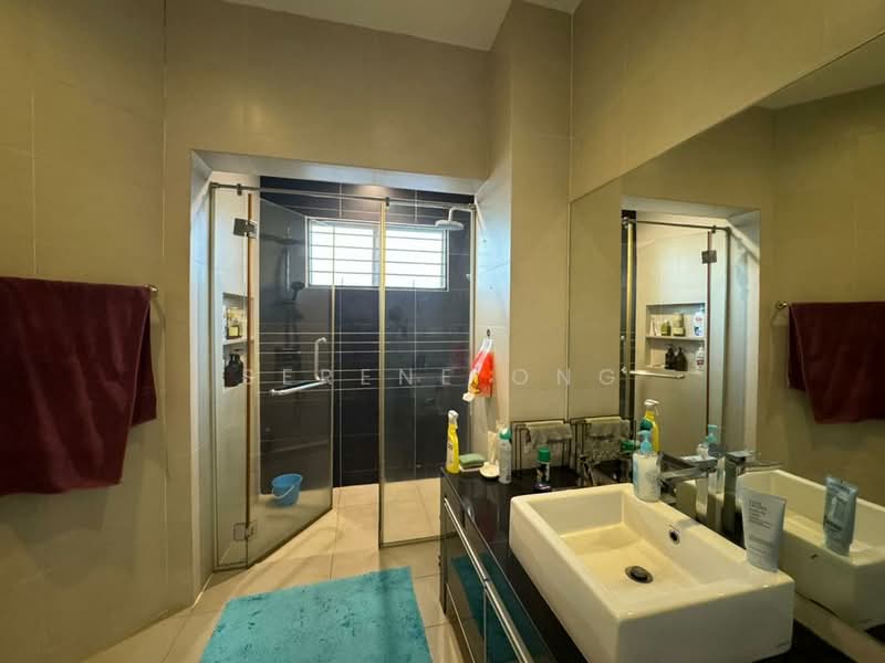 Seksyen 5 Kota Damansara 2 Storey Terrace House untuk Untuk Disewa - RM 3,400 /bulan, Mac 2026 - Bathroom - PropertyGuru.com.my