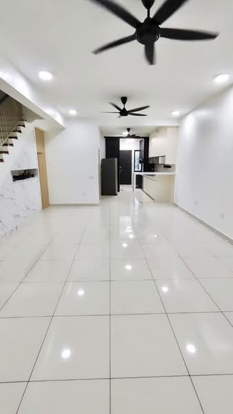 Elmina Green Three untuk Untuk Dijual - RM 780,000, Mac 2026 - Living Room - PropertyGuru.com.my