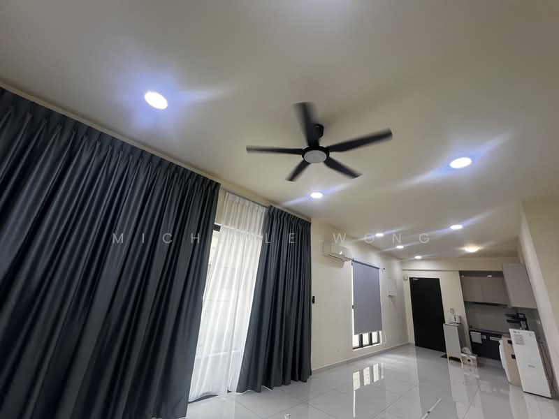 Royal Strand @ Country Garden Danga Bay untuk Untuk Disewa - RM 2,300 /bulan, Mac 2026 - Living Room - PropertyGuru.com.my