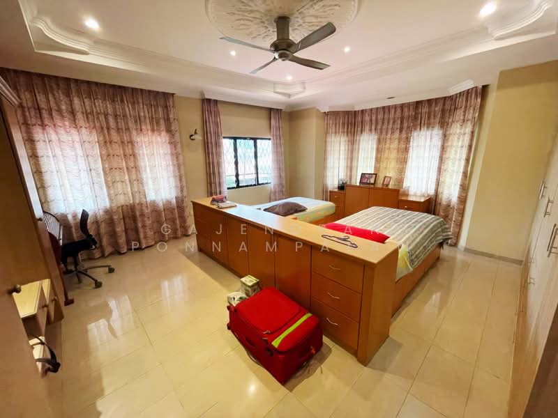 Semi-Detached House for Sale in SS14 (Subang Jaya) - GAJENDRAN PONNAMPALAM - Bedroom - PropertyGuru.com.my