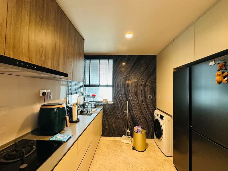 Datum Jelatek Residence untuk Untuk Dijual - RM 1,350,000, Mac 2026 - Kitchen - PropertyGuru.com.my