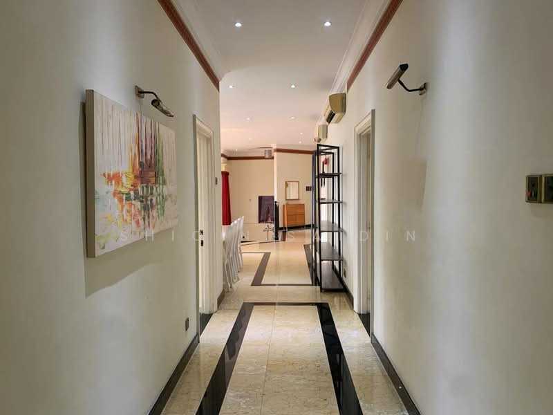 Corridor
