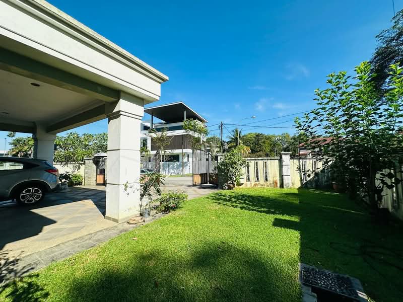 Bungalow for Sale in Seksyen 8 (Kota Damansara) - Shiqin Saidin - Exterior - PropertyGuru.com.my