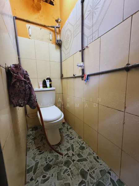 Rumah Teres 2 Tingkat di Taman Sri Tanjung, Dungun, Terengganu untuk Untuk Dijual - RM 230,000, Mac 2026 - Bathroom - PropertyGuru.com.my