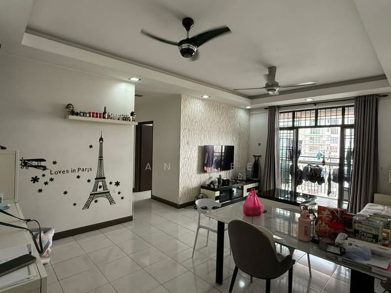 Diamond Residences untuk Untuk Dijual - RM 360,000, Apr 2026 - Living Room - PropertyGuru.com.my