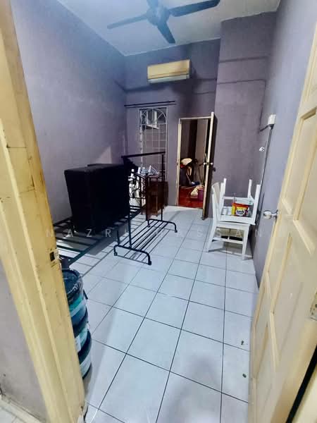 Cluster House for Sale in Bandar Tasik Puteri (Rawang) - Nazri Hassan - Interior - PropertyGuru.com.my