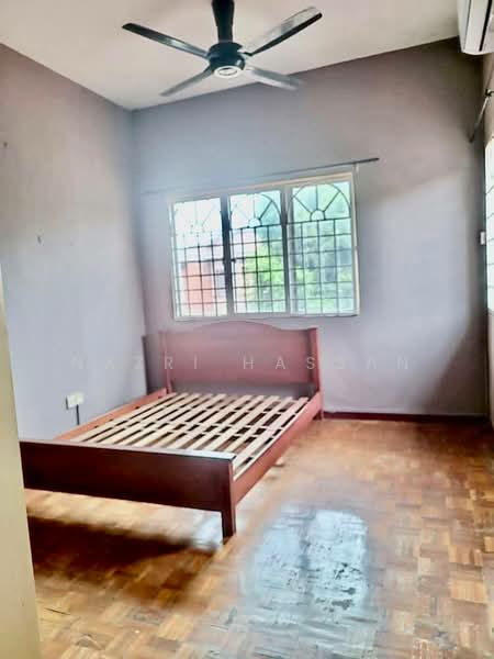 Cluster House for Sale in Bandar Tasik Puteri (Rawang) - Nazri Hassan - Bedroom - PropertyGuru.com.my