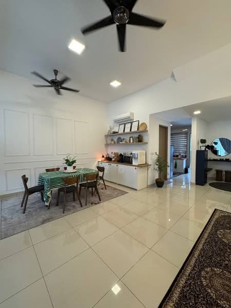 Maple Residence @ Laman View - 4