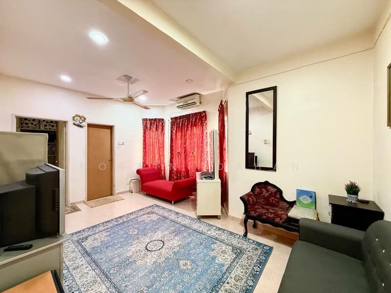 Bungalow for Sale in Senawang (Negeri Sembilan) - Noraini Dahan - Living Room - PropertyGuru.com.my