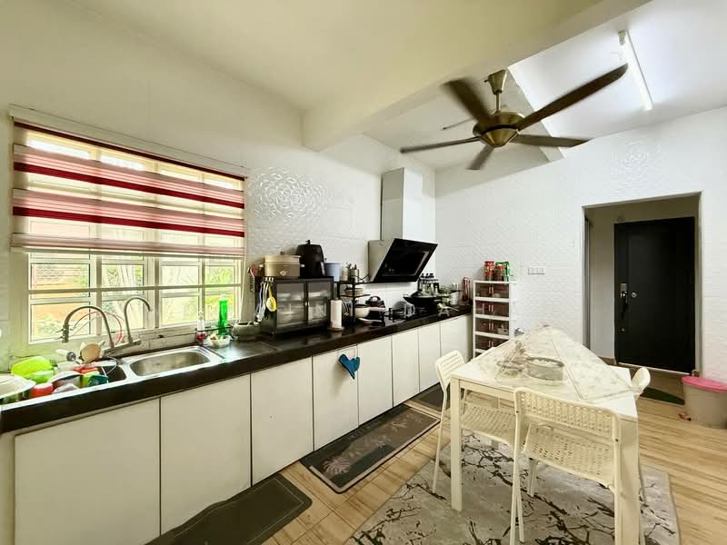 Bungalow for Sale in Senawang (Negeri Sembilan) - Noraini Dahan - Kitchen - PropertyGuru.com.my