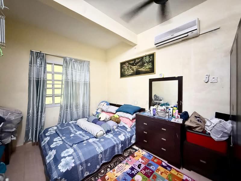 Bungalow for Sale in Senawang (Negeri Sembilan) - Noraini Dahan - Bedroom - PropertyGuru.com.my