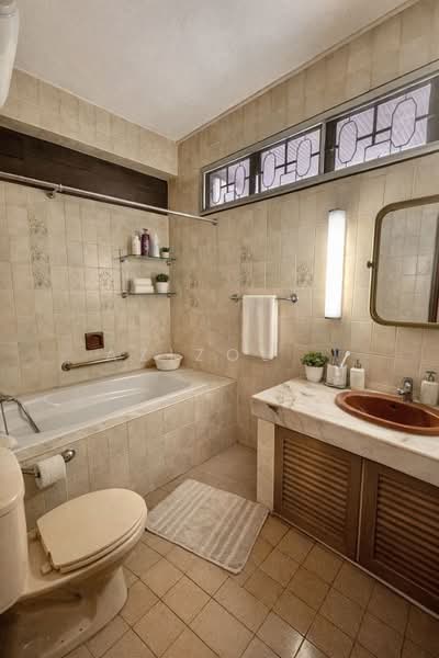 Bungalow for Sale in Seksyen 4 (Shah Alam) - Azizol . - Bathroom - PropertyGuru.com.my