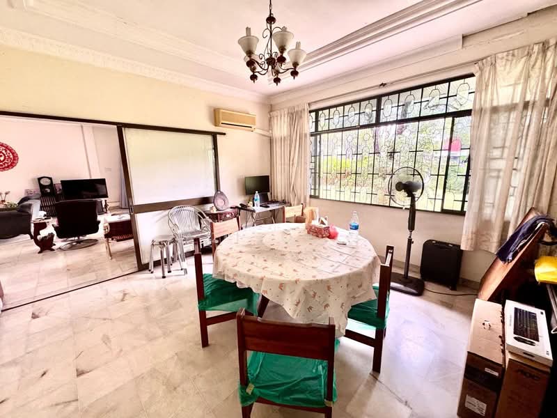 Bungalow for Sale in Seksyen 4 (Shah Alam) - Azizol . - Dining Room - PropertyGuru.com.my