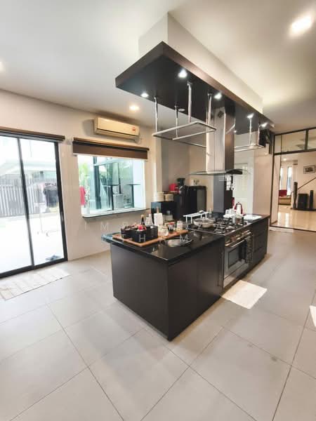 THE STRAITS VIEW RESIDENCES untuk Untuk Dijual - RM 2,800,000, Mac 2026 - Kitchen - PropertyGuru.com.my