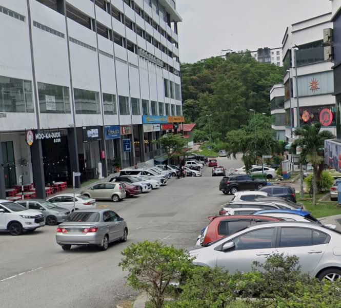 Shop for Sale in Taman Bukit Serdang (Seri Kembangan) - Nicky Ling - Exterior - PropertyGuru.com.my
