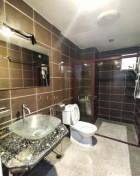 Service Residence for Sale at D'Alamanda - Jim Ling - Bathroom - PropertyGuru.com.my