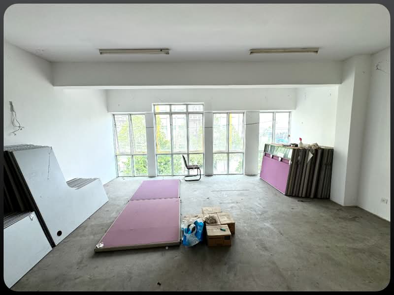 Shop / Office for Sale in Kota Damansara (Selangor) - Henry Lim - Interior - PropertyGuru.com.my