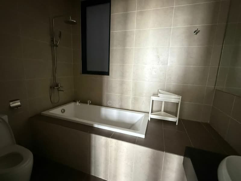 Service Residence for Rent at KL Gateway Premium Residences - KP Cheah - Bathroom - PropertyGuru.com.my