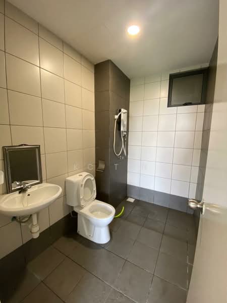 Condominium for Sale at Casa Green - KC Tan - Bathroom - PropertyGuru.com.my