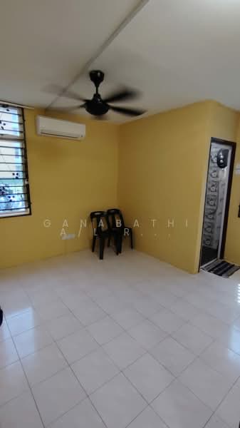Apartment Seroja untuk Untuk Dijual - RM 300,000, Mac 2026 - Living Room - PropertyGuru.com.my