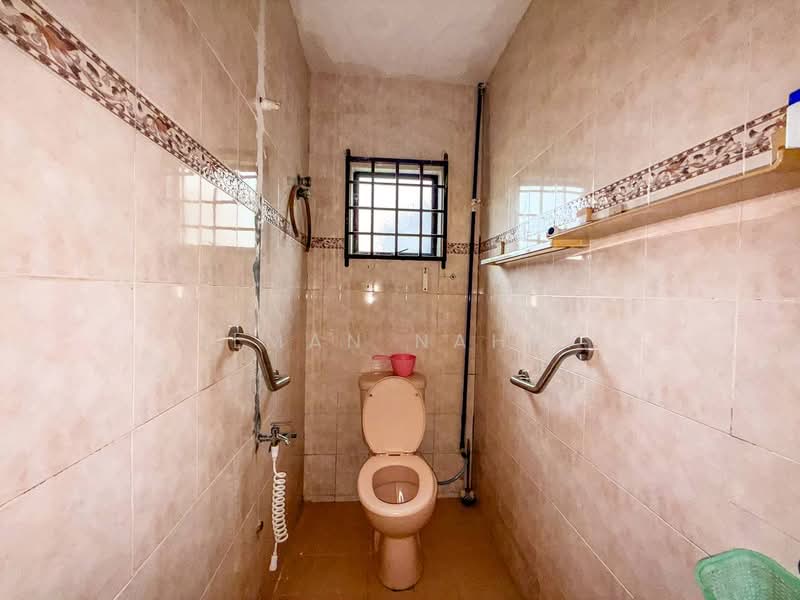 Taman Sri Melati untuk Untuk Dijual - RM 610,000, Mac 2026 - Bathroom - PropertyGuru.com.my