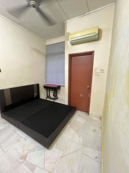 1-storey Terraced House for Sale in Bukit Raja (Selangor) - Zaena Ng - PropertyGuru.com.my