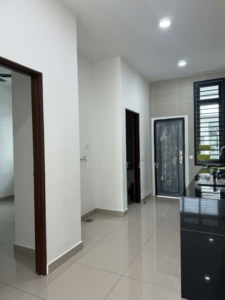 2-storey Terraced House for Rent in Austin Crest (Johor Bahru) - Rene Tew - Corridor - PropertyGuru.com.my