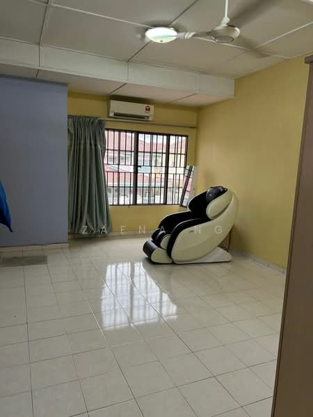2-storey Terraced House for Sale in Bandar Bukit Tinggi 2 (Klang) - Zaena Ng - Living Room - PropertyGuru.com.my