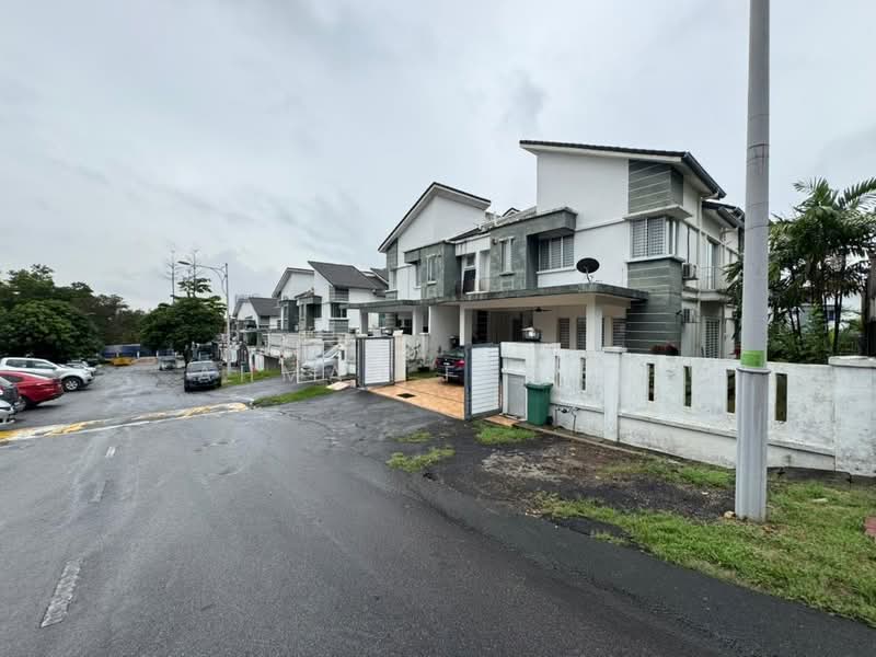 Semi-Detached House for Sale in Saujana Impian (Kajang) - Ahmad Fadlee - PropertyGuru.com.my