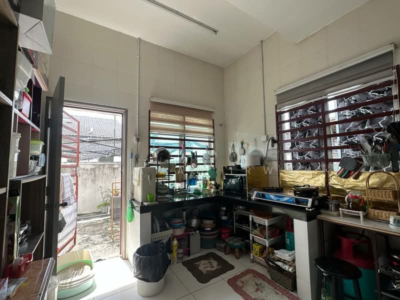 Taman Kinta Gopeng untuk Untuk Dijual - RM 225,000, Mac 2026 - Kitchen - PropertyGuru.com.my