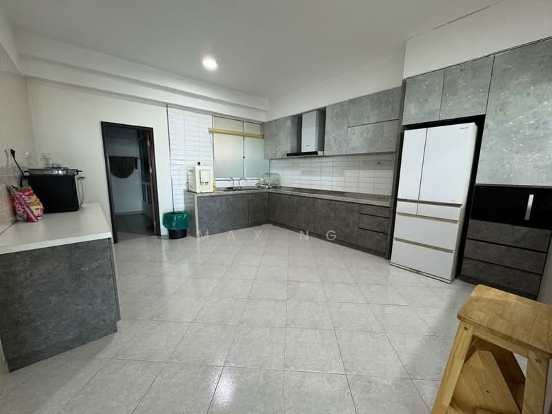 Gurney Beach Resort untuk Untuk Dijual - RM 1,800,000, Mac 2026 - Kitchen - PropertyGuru.com.my