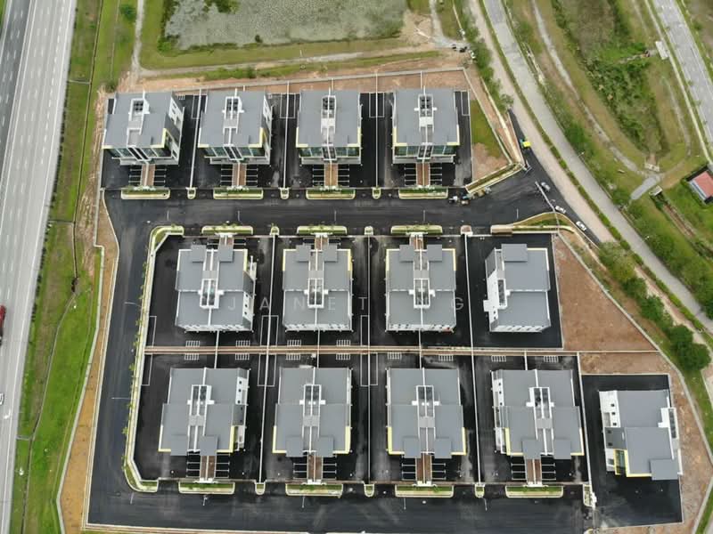 Serenia Industrial Park untuk Untuk Disewa - RM 19,500 /bulan, Mac 2026 - Exterior - PropertyGuru.com.my