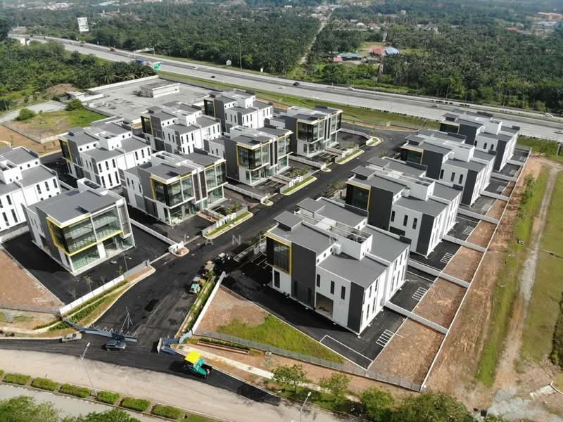 Serenia Industrial Park untuk Untuk Disewa - RM 19,500 /bulan, Mac 2026 - Exterior - PropertyGuru.com.my