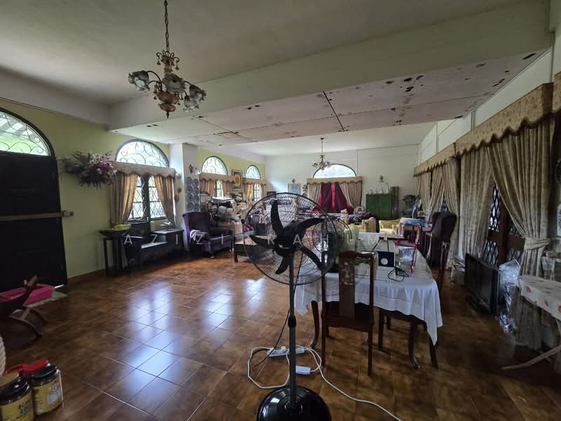 Seksyen 1 Bandar Baru Bangi untuk Untuk Dijual - RM 1,450,000, Mac 2026 - Living Room - PropertyGuru.com.my