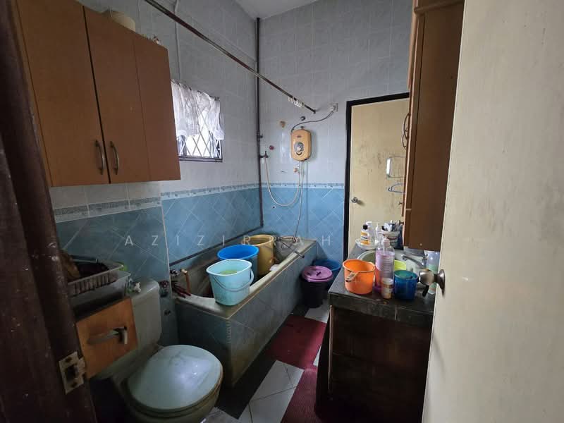 Seksyen 1 Bandar Baru Bangi untuk Untuk Dijual - RM 1,450,000, Mac 2026 - Bathroom - PropertyGuru.com.my
