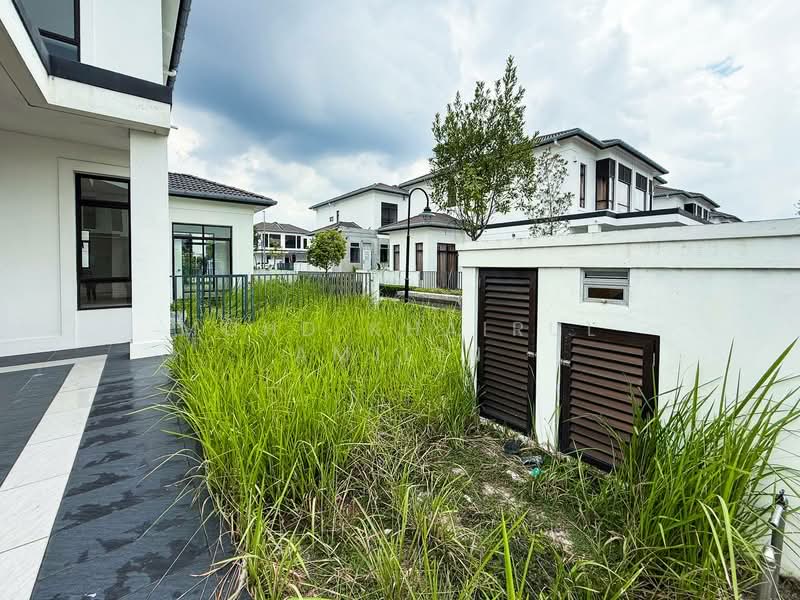 2-storey Terraced House for Sale in Shah Alam (Selangor) - Mohd Khairul Amilin - Exterior - PropertyGuru.com.my