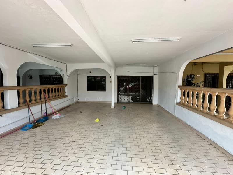 2-storey Terraced House for Sale in Taman Maju (Jasin) - How Liew - Exterior - PropertyGuru.com.my