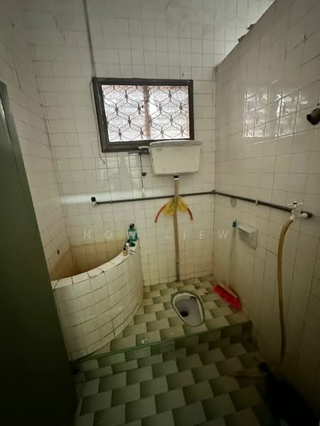 2-storey Terraced House for Sale in Taman Maju (Jasin) - How Liew - Bathroom - PropertyGuru.com.my
