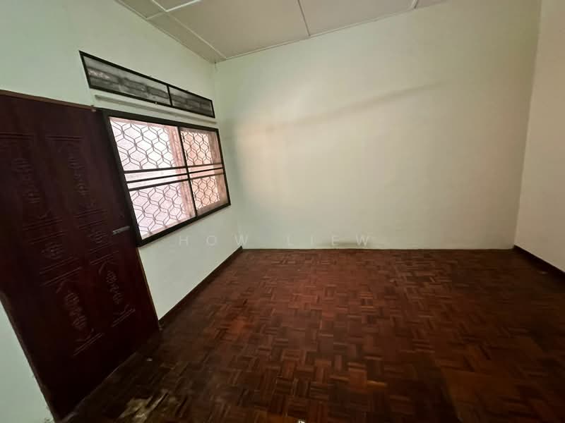 2-storey Terraced House for Sale in Taman Maju (Jasin) - How Liew - PropertyGuru.com.my