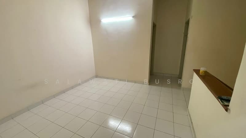 2-storey Terraced House for Sale in Alam Budiman (Shah Alam) - Salawati Busro - Interior - PropertyGuru.com.my