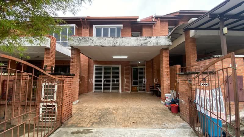 2-storey Terraced House for Sale in Alam Budiman (Shah Alam) - Salawati Busro - Exterior - PropertyGuru.com.my