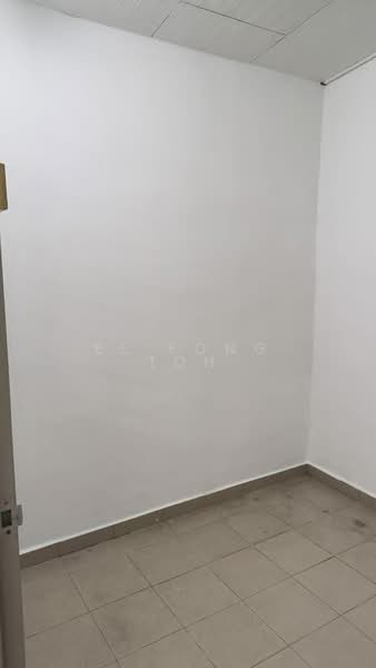 1-storey Terraced House for Sale in Taman Molek (Johor Bahru) - Ee Fong Toh - Interior - PropertyGuru.com.my