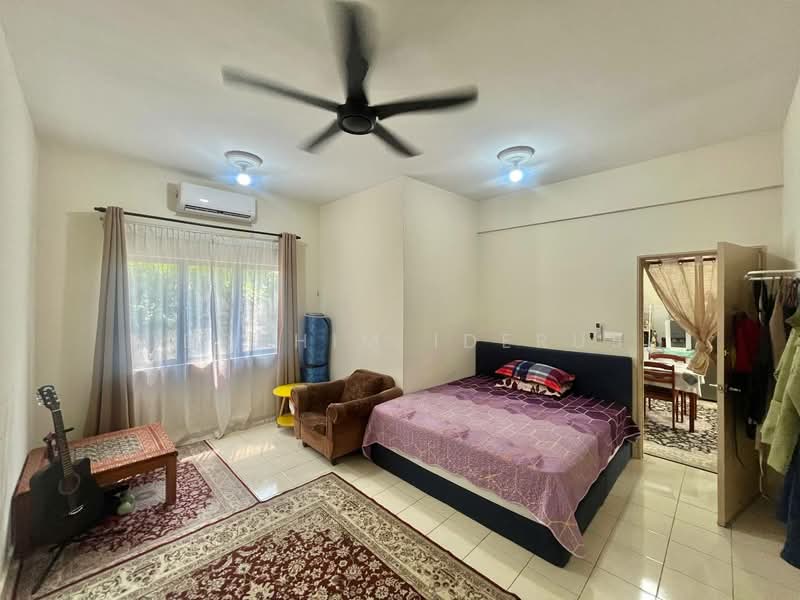 Semi-Detached House for Sale in Batu Caves (Selangor) - Ibrahim Iderus - Bedroom - PropertyGuru.com.my