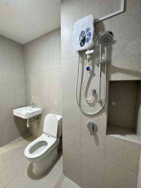 Service Residence for Sale at Alira @ Metropark Subang - Gizelle Chen - Bathroom - PropertyGuru.com.my