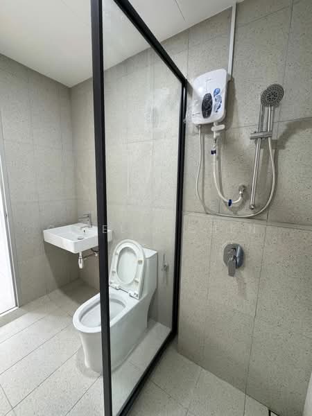 Service Residence for Sale at Alira @ Metropark Subang - Gizelle Chen - Bathroom - PropertyGuru.com.my