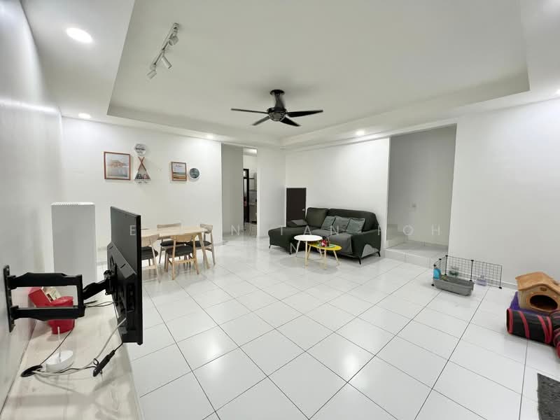 2-storey Terraced House for Sale in Setia Tropika (Johor Bahru) - Nelson Tan Poh Kiong - Living Room - PropertyGuru.com.my